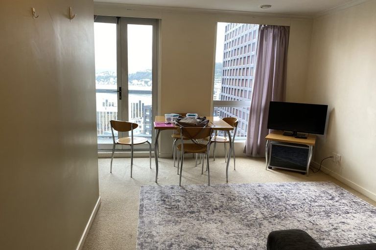 Photo of property in Terrace Heights Apartments, 13e/163 The Terrace, Wellington Central, Wellington, 6011