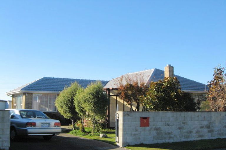 Photo of property in 3 Montague Street, Islington, Christchurch, 8042