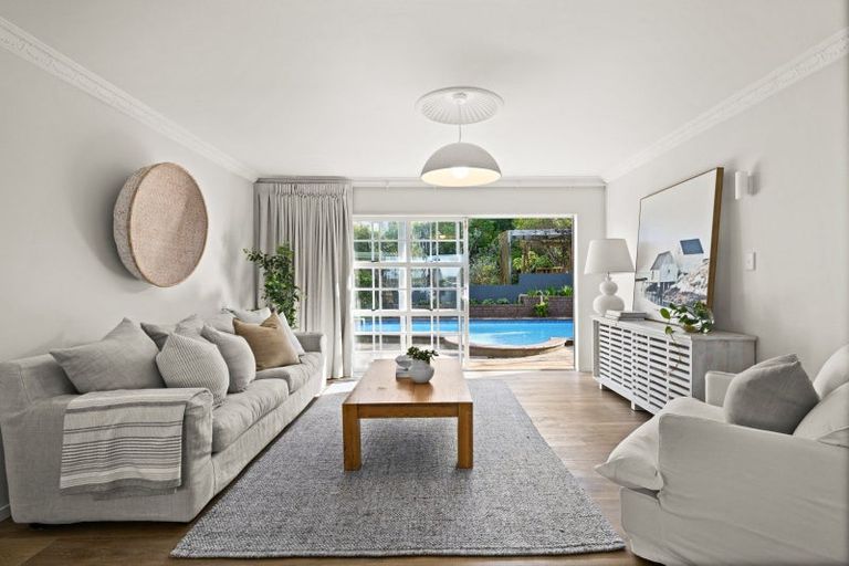 Photo of property in 12 Ewan Place, Taradale, Napier, 4112