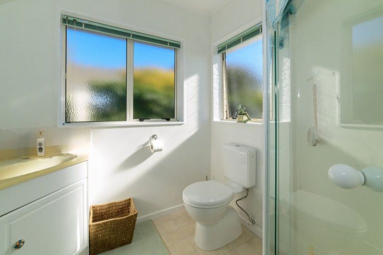 Photo of property in 54 Huia Street, Waikanae, 5036