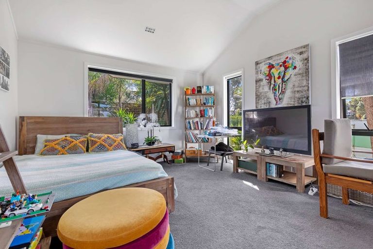 Photo of property in 68 Omana Avenue, Shelly Beach, Helensville, 0874