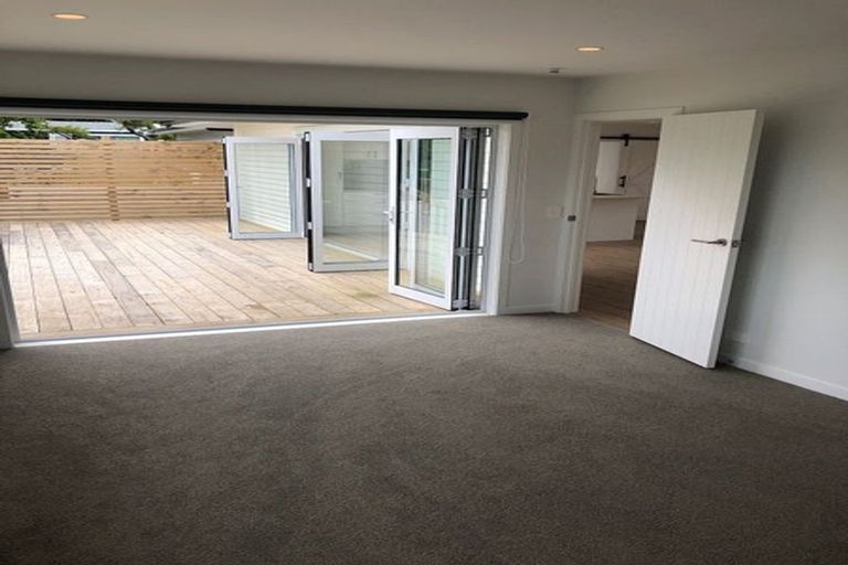 Photo of property in 35 Kowhai Street, Helensville, 0800