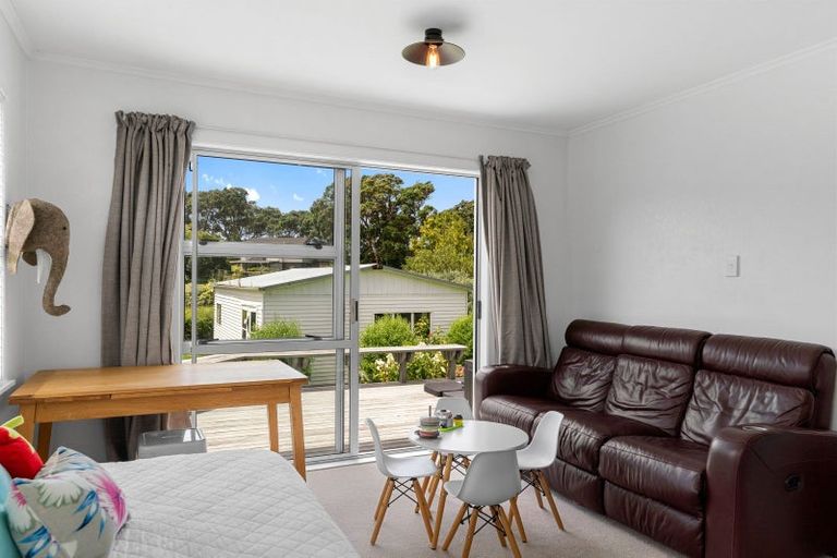 Photo of property in 689 Cove Road, Waipu, 0582