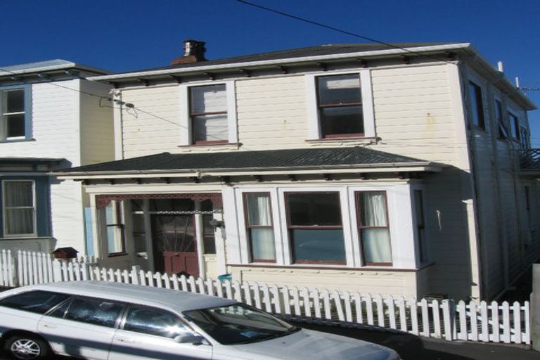 Photo of property in 66 Roxburgh Street, Mount Victoria, Wellington, 6011