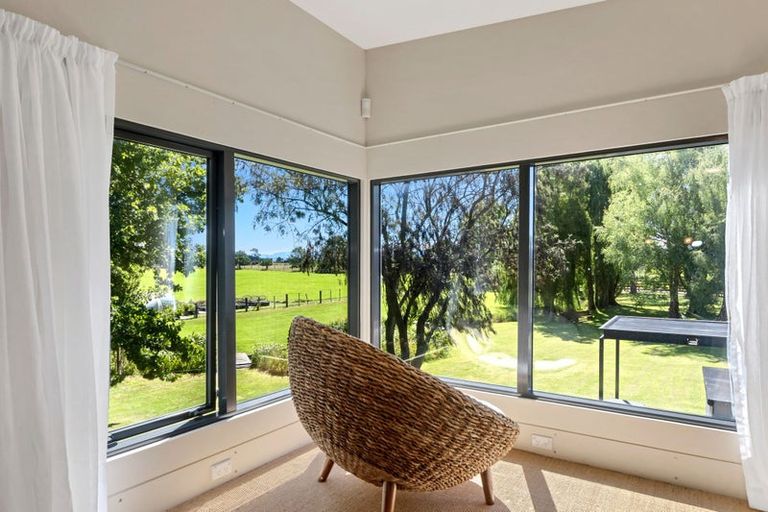 Photo of property in 24 Angus Place, Rangiora, 7400