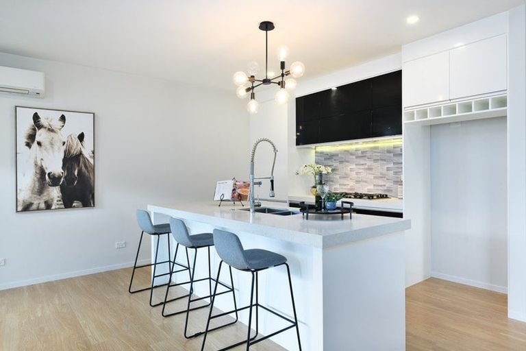 Photo of property in 13 Turpin Road, Riverhead, 0820