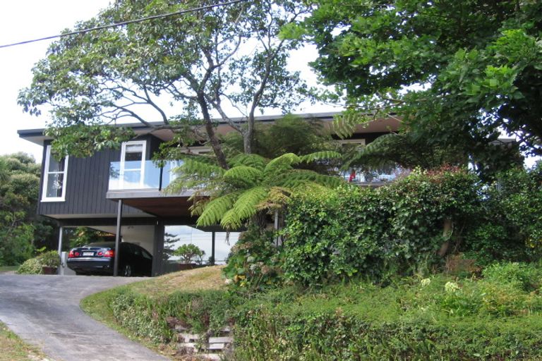 Photo of property in 71 Braemar Road, Castor Bay, Auckland, 0620