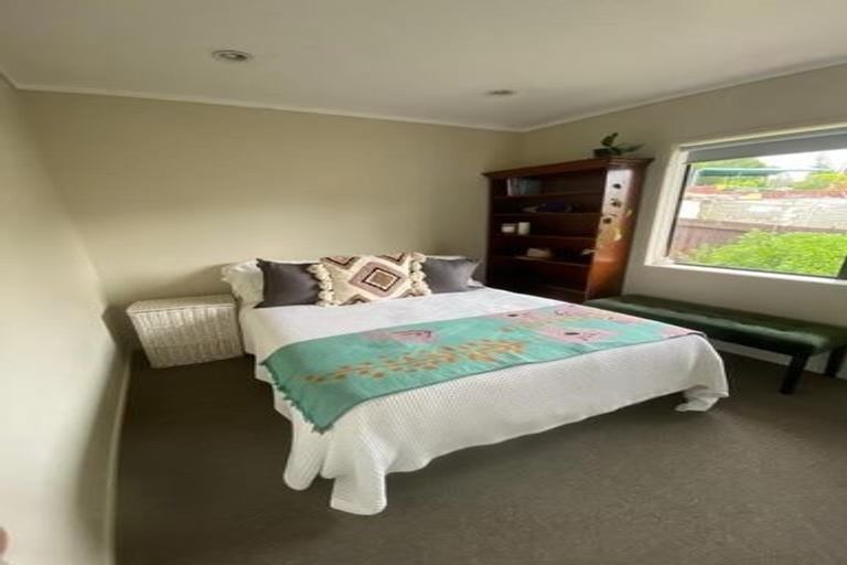 Photo of property in 28a Clovelly Road, Bucklands Beach, Auckland, 2012