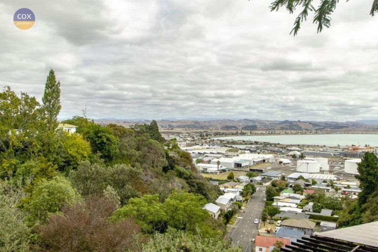 Photo of property in 33 Burns Road, Hospital Hill, Napier, 4110