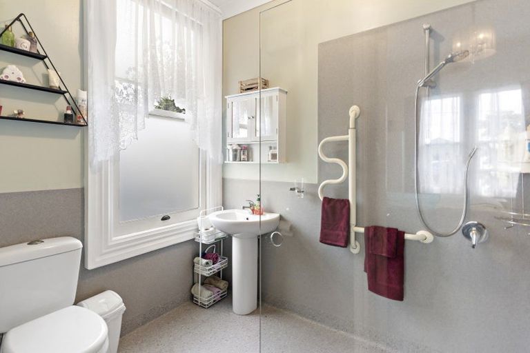 Photo of property in 168 High Street South, Carterton, 5713