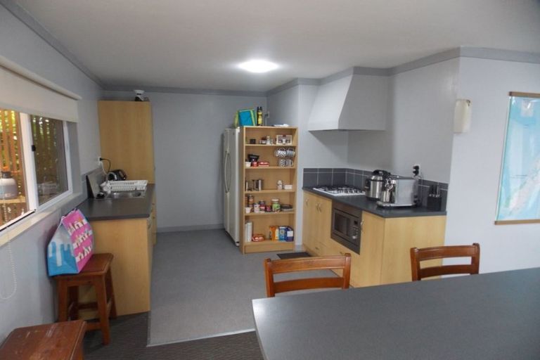 Photo of property in 4 Warwick Place, Awapuni, Palmerston North, 4412