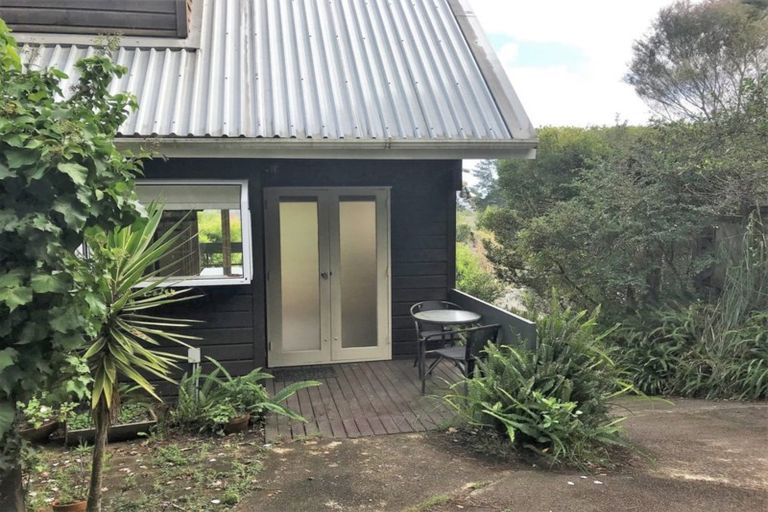Photo of property in 1/39 Brigantine Drive, Beach Haven, Auckland, 0626