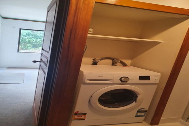 Photo of property in 1/295 East Coast Road, Mairangi Bay, Auckland, 0630