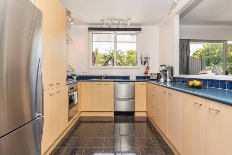 Photo of property in 6a Coates Street, Tawa, Wellington, 5028