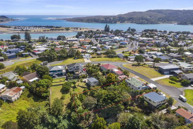 Photo of property in 3 Robert Street, Raglan, 3225