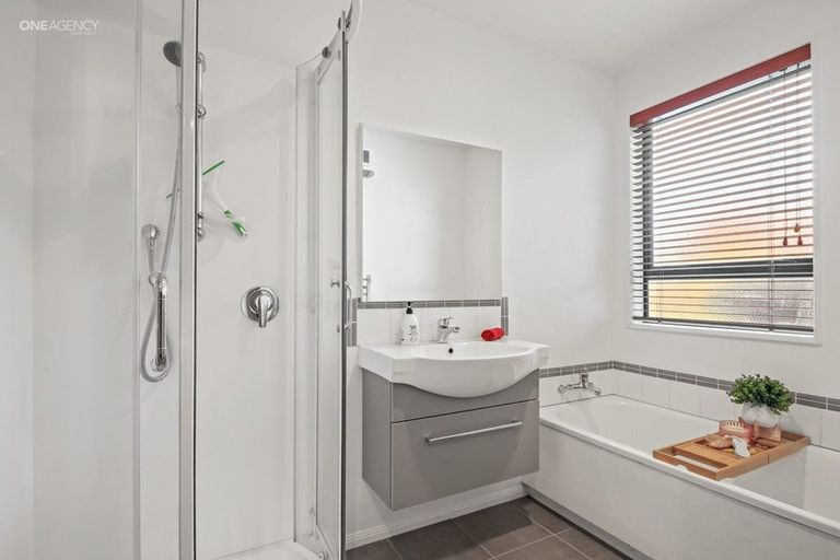 Photo of property in 8 Kedleston Drive, Avonhead, Christchurch, 8042