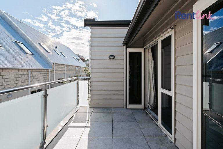 Photo of property in 16d May Street, Mount Maunganui, 3116