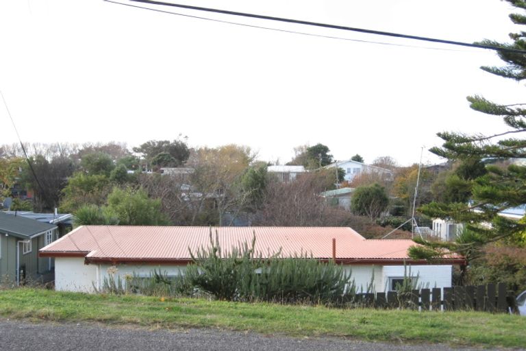 Photo of property in 10 Tui Road, Raumati Beach, Paraparaumu, 5032