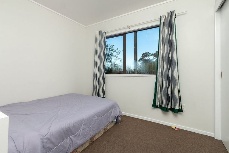 Photo of property in 29 Archibald Road, Kelston, Auckland, 0602