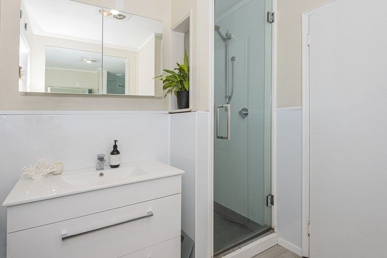 Photo of property in 51 Memorial Drive, Parahaki, Whangarei, 0112