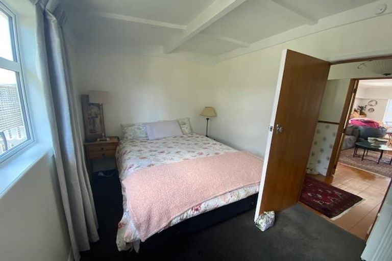 Photo of property in 1/10 Knights Road, Rothesay Bay, Auckland, 0630