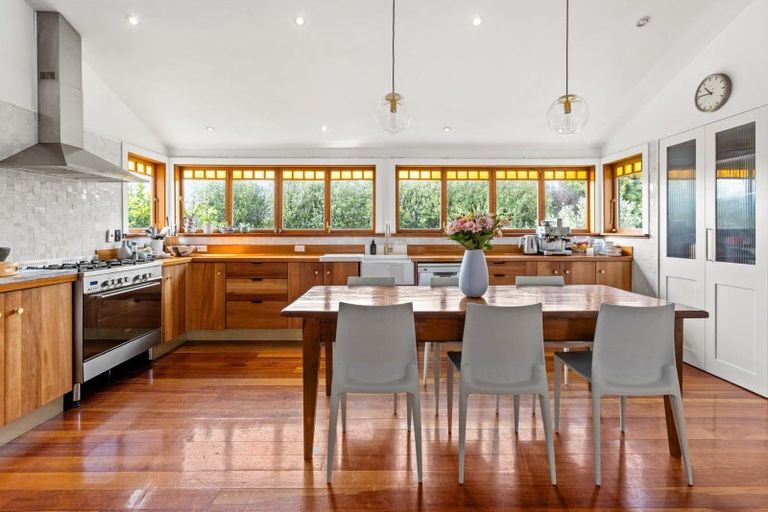 Photo of property in 340 Lawn Road, Clive, Hastings, 4180