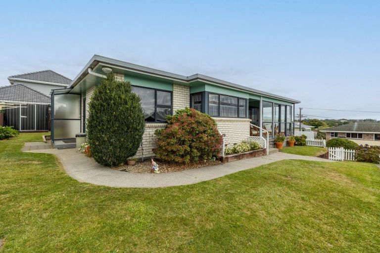 Photo of property in 47 Paynters Avenue, Strandon, New Plymouth, 4312