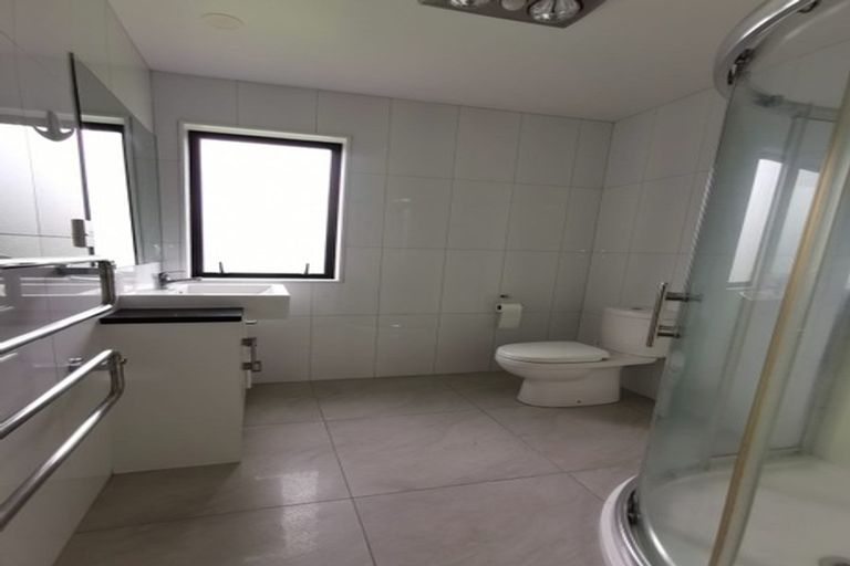 Photo of property in 17/5 Perekia Street, Albany, Auckland, 0632