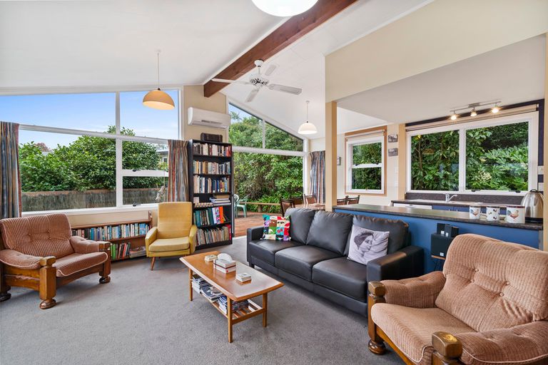 Photo of property in 32 Gillies Avenue, Taupo, 3330