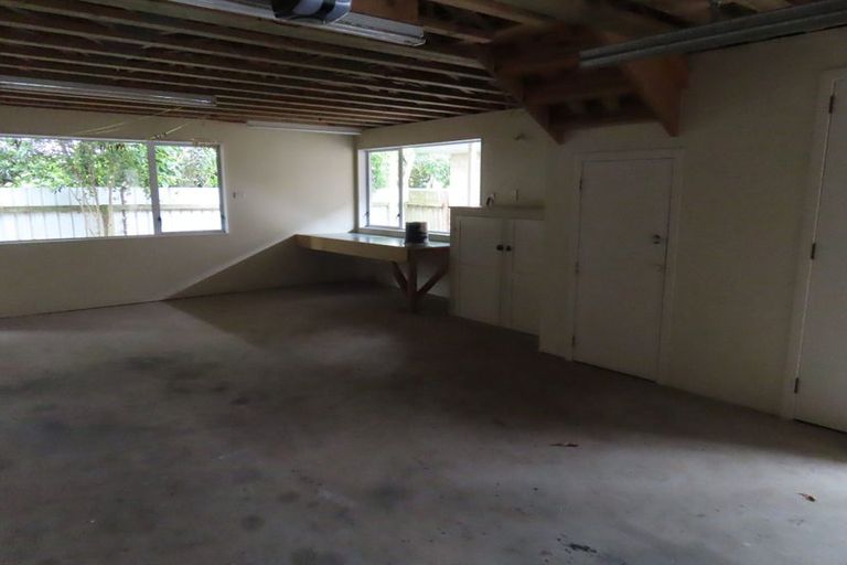 Photo of property in 40 Neeve Road, Taradale, Napier, 4112