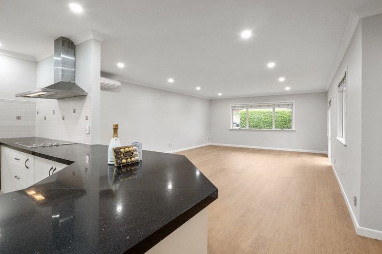 Photo of property in 1/32 Nile Road, Milford, Auckland, 0620