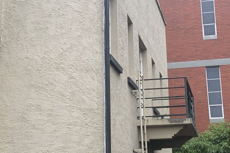 Photo of property in 1/35 Tennyson Street, Dunedin Central, Dunedin, 9016