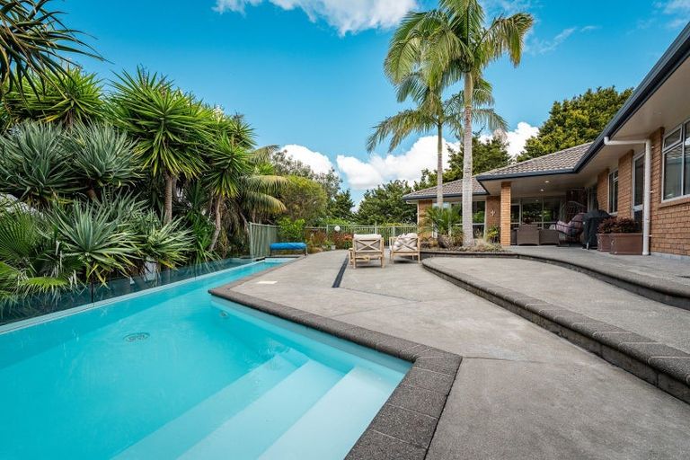 Photo of property in 72 Tawhai Place, Parahaki, Whangarei, 0112