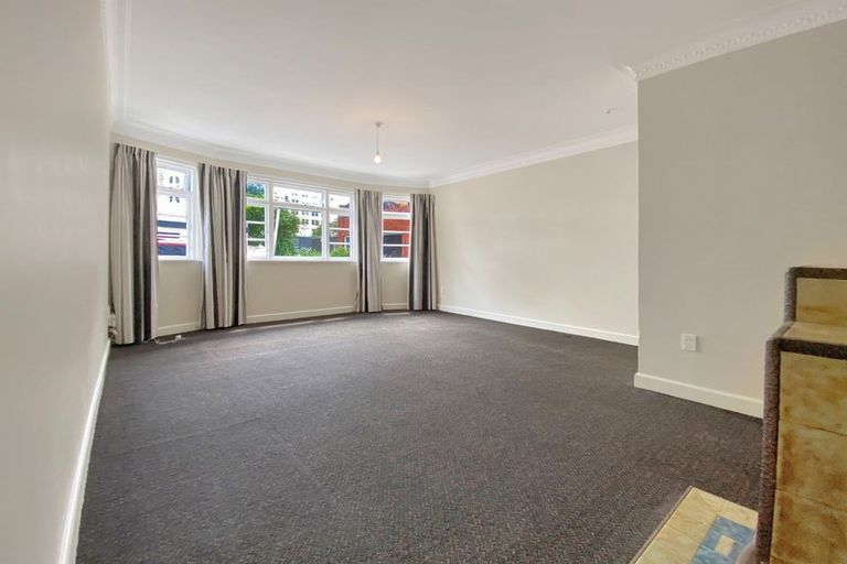 Photo of property in 20a Portland Crescent, Thorndon, Wellington, 6011