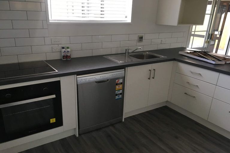 Photo of property in 2 Branksome Place, Parklands, Christchurch, 8083