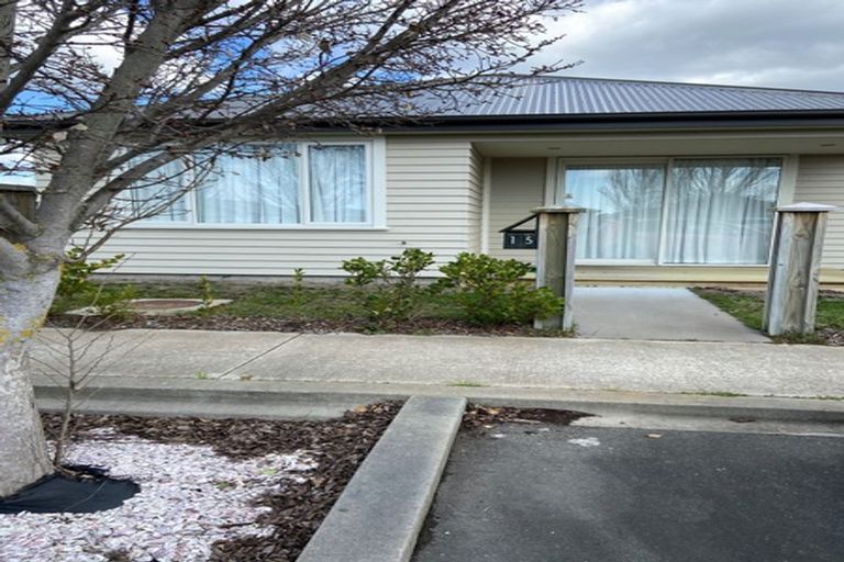 Photo of property in 15 Pounamu Place, Pegasus, 7612