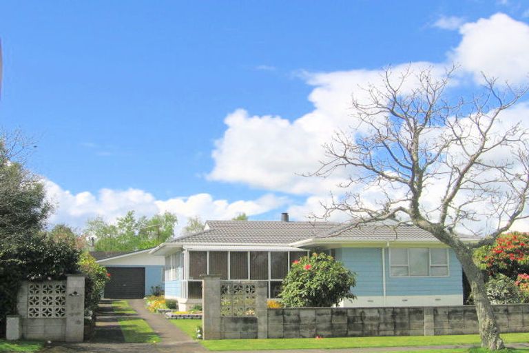 Photo of property in 27 Browning Crescent, Owhata, Rotorua, 3010