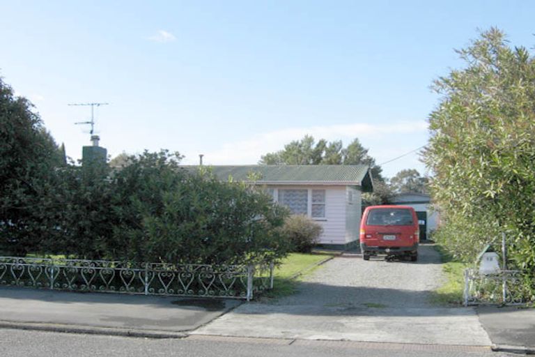 Photo of property in 13 East Street, Greytown, 5712