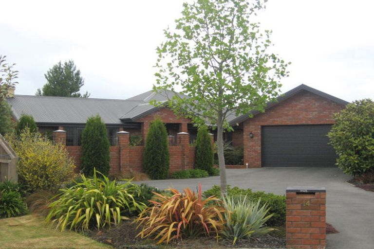 Photo of property in 14 Dunmurry Place, Casebrook, Christchurch, 8051