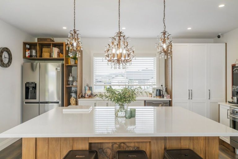 Photo of property in 5 Lady Jocelyn Place, Whitianga, 3510