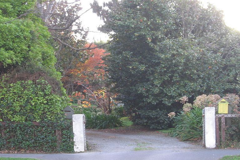 Photo of property in 69 Amohia Street, Paraparaumu, 5032