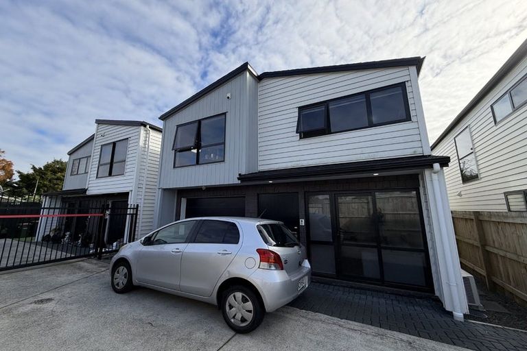 Photo of property in 6d Christmas Road, Manurewa, Auckland, 2102