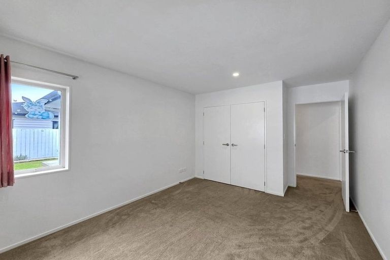 Photo of property in 40 Johns Creek Crescent, Silverdale, 0932