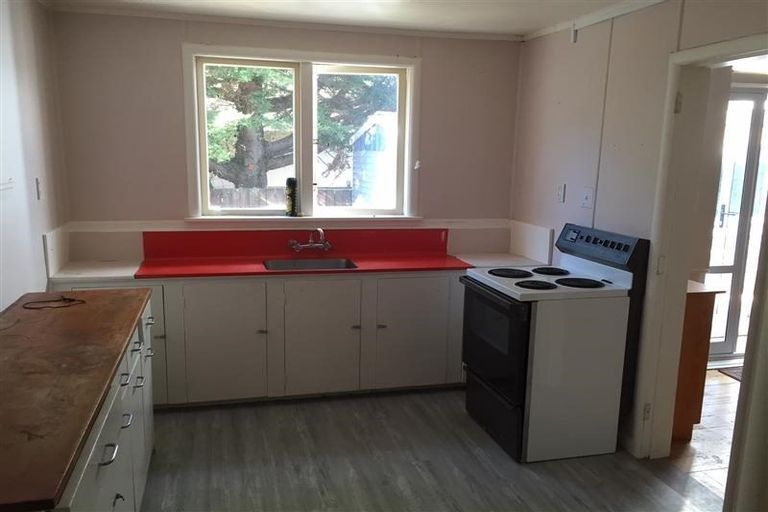 Photo of property in 138 Parkers Road, Tahunanui, Nelson, 7011