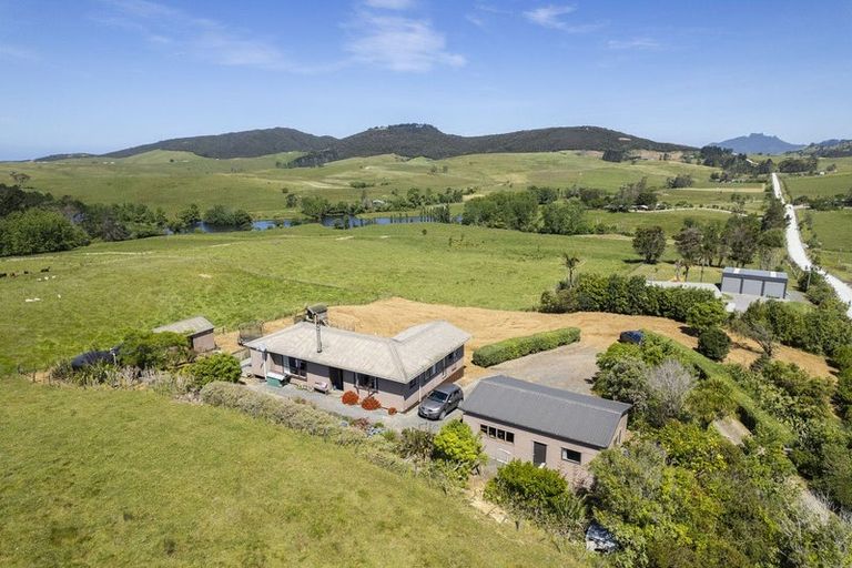 Photo of property in 19 Kerr Road, Parua Bay, Onerahi, 0192