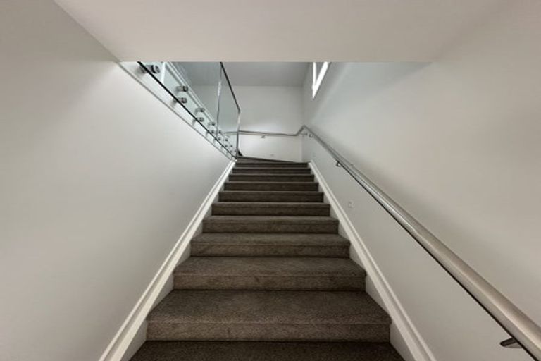 Photo of property in 46b Centorian Drive, Windsor Park, Auckland, 0632