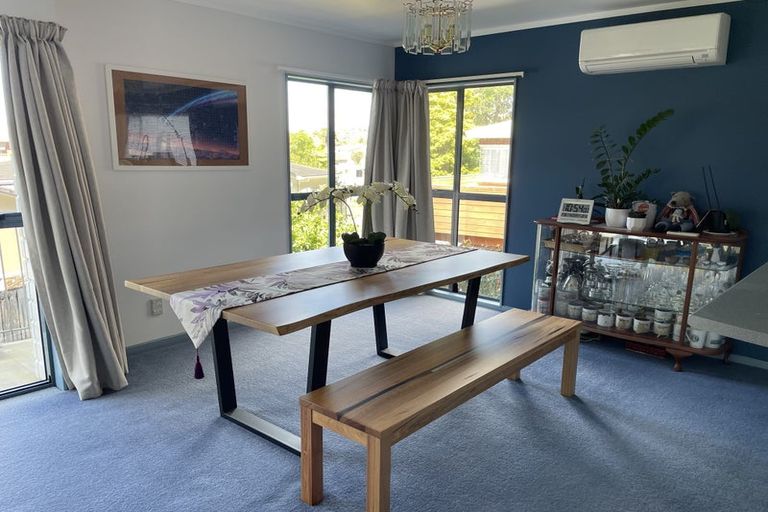 Photo of property in 3a Mckenzie Avenue, Arkles Bay, Whangaparaoa, 0932