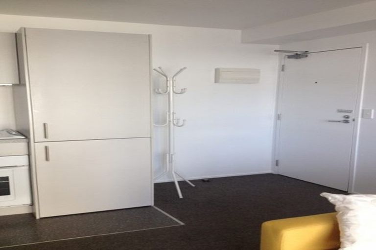 Photo of property in The Peak Apartments, 406/170 Taranaki Street, Te Aro, Wellington, 6011