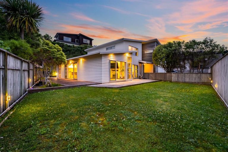 Photo of property in 7 Halewood Grove, Churton Park, Wellington, 6037