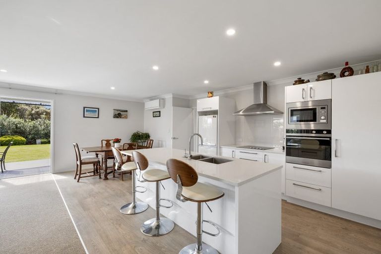 Photo of property in 16 Jack Boyd Drive, Mangawhai Heads, Mangawhai, 0573